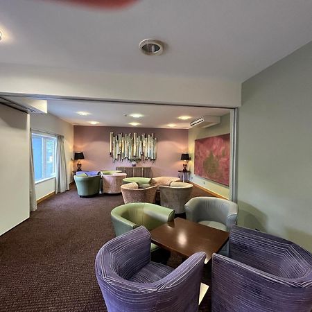 Cranfield Management Development Centre Hotel Buitenkant foto